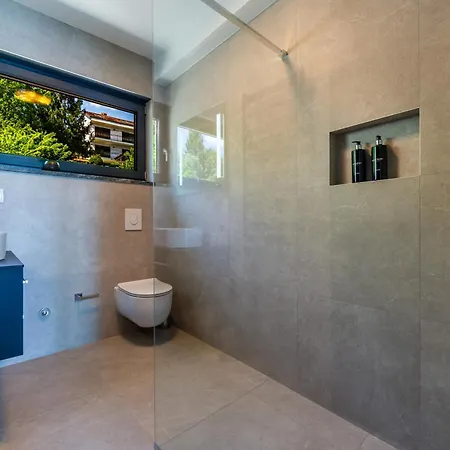 K With A Heated Pool, Gym, Sauna, Astonishing Sea View Villa *