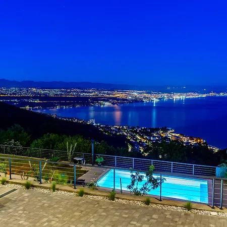 K With A Heated Pool, Gym, Sauna, Astonishing Sea View