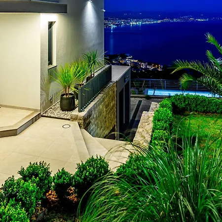 K With A Heated Pool, Gym, Sauna, Astonishing Sea View * Opatija