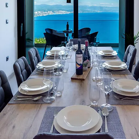 K With A Heated Pool, Gym, Sauna, Astonishing Sea View