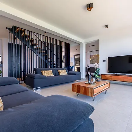 K With A Heated Pool, Gym, Sauna, Astonishing Sea View Opatija