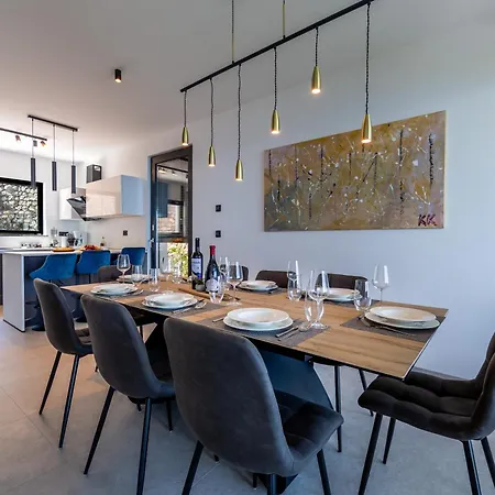 Villa K With A Heated Pool, Gym, Sauna, Astonishing Sea View