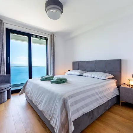 K With A Heated Pool, Gym, Sauna, Astonishing Sea View