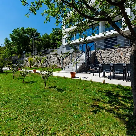 K With A Heated Pool, Gym, Sauna, Astonishing Sea View *