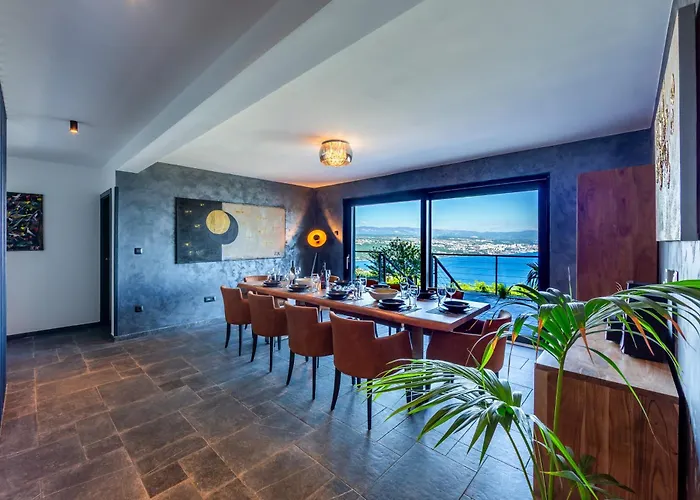 K With A Heated Pool, Gym, Sauna, Astonishing Sea View Villa *