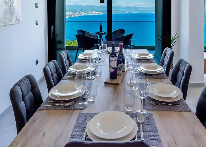 K With A Heated Pool, Gym, Sauna, Astonishing Sea View