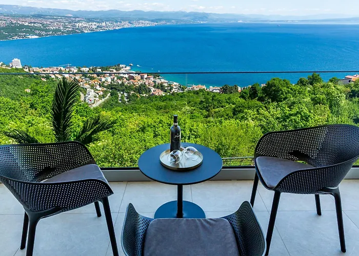 K With A Heated Pool, Gym, Sauna, Astonishing Sea View