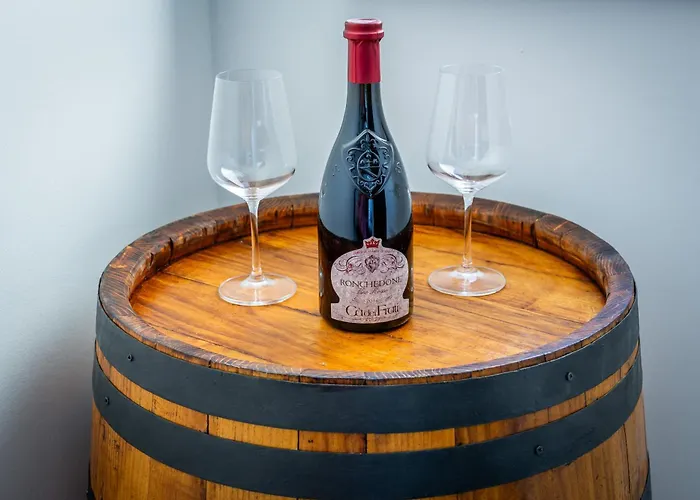 K With A Heated Pool, Gym, Sauna, Astonishing Sea View