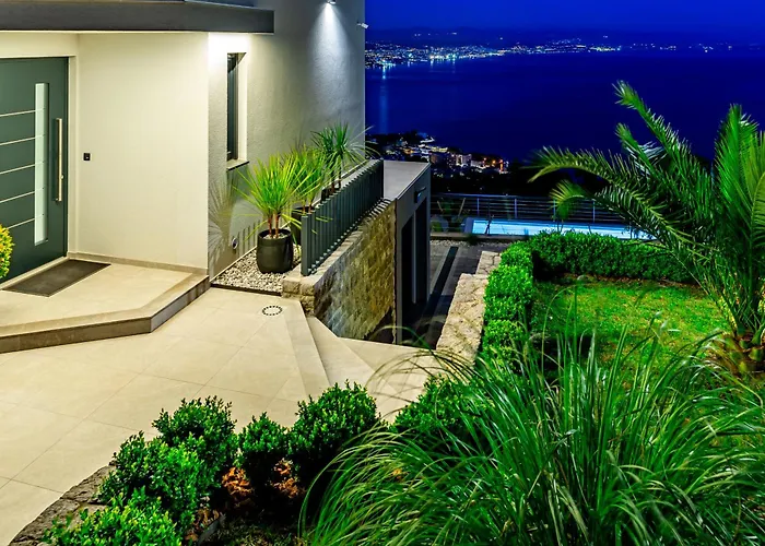 K With A Heated Pool, Gym, Sauna, Astonishing Sea View * אופטיה