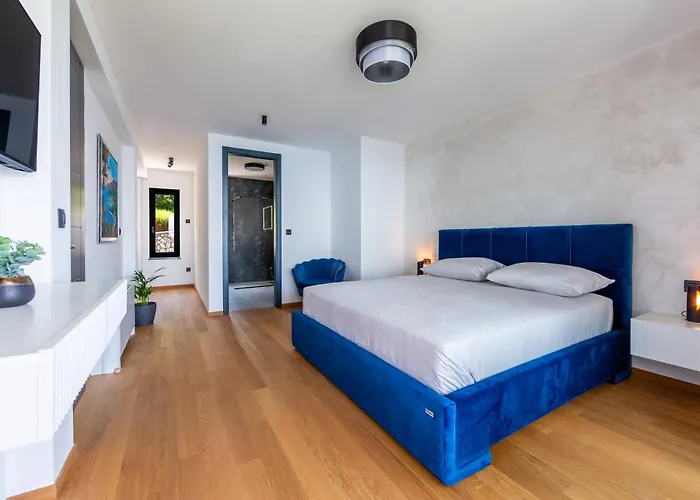 K With A Heated Pool, Gym, Sauna, Astonishing Sea View אופטיה