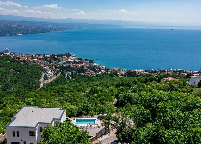 K With A Heated Pool, Gym, Sauna, Astonishing Sea View